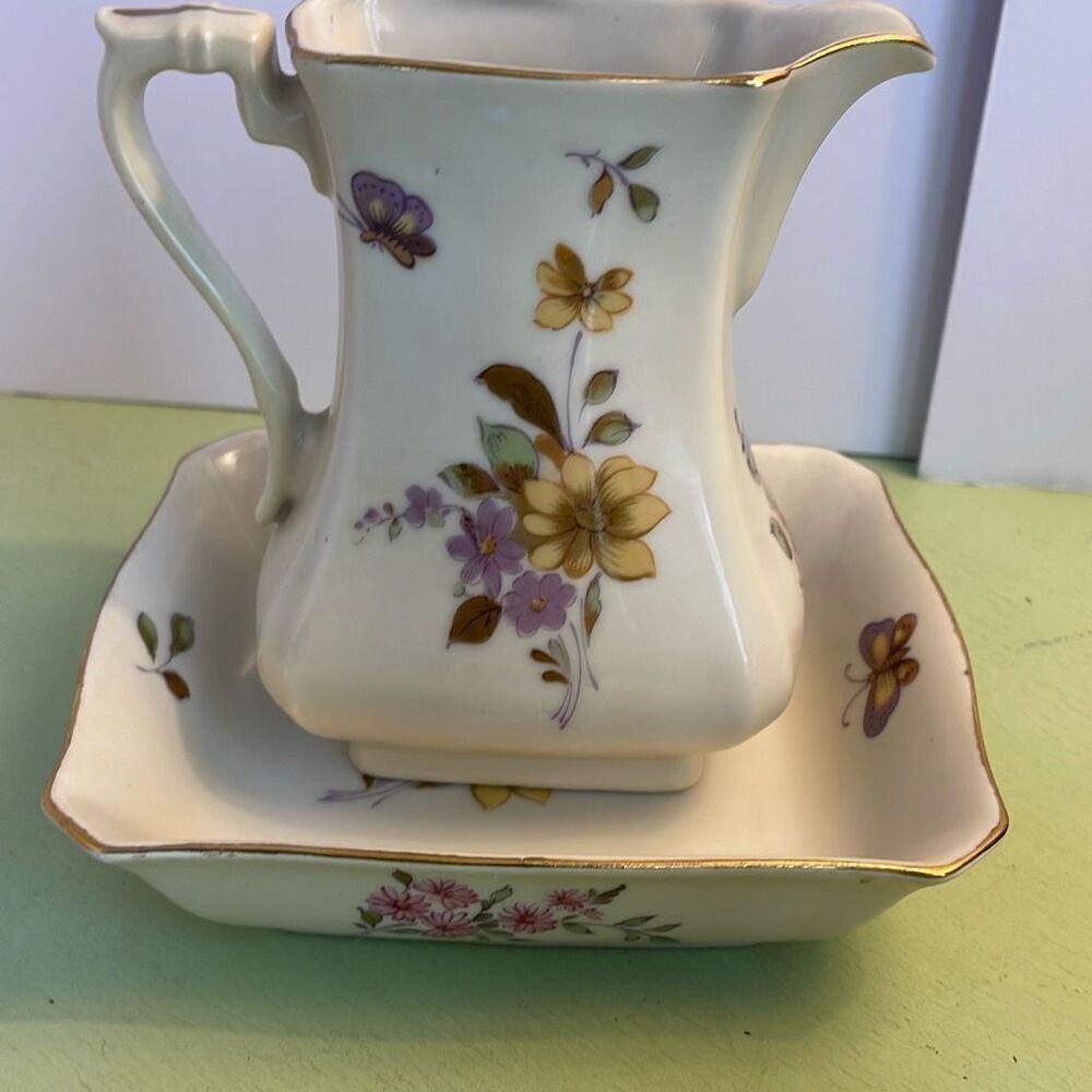 Lefton small pitcher and dish set. Floral vintage ceramic